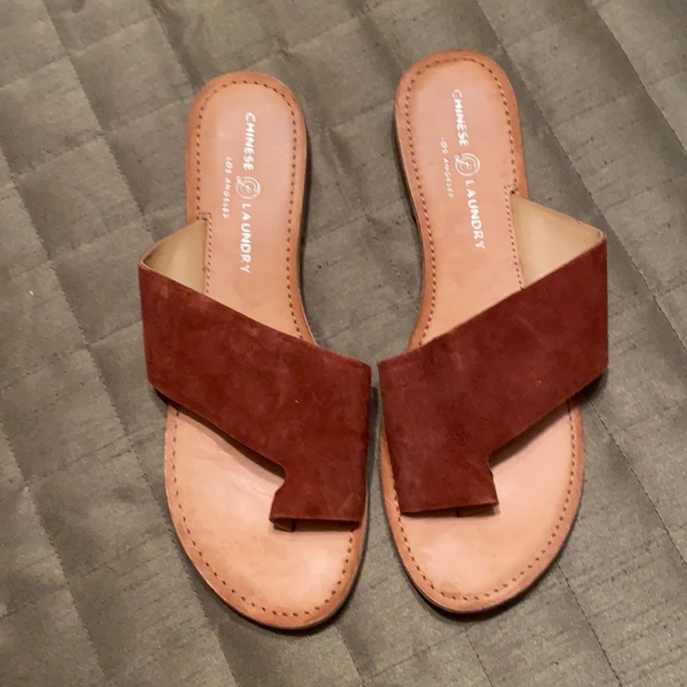 Beautiful salmon color Sandals